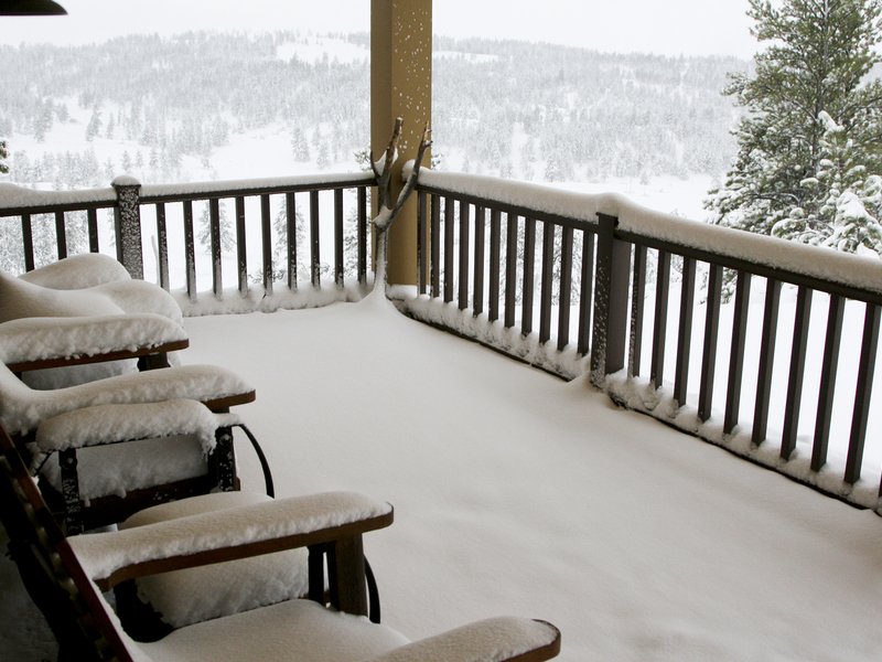 5 Ways to Prepare Your Deck For Winter MG Construction & Decks