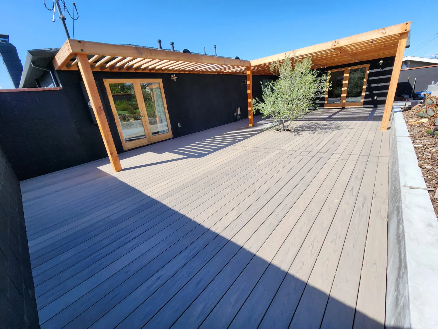 trex-and-new-pergola