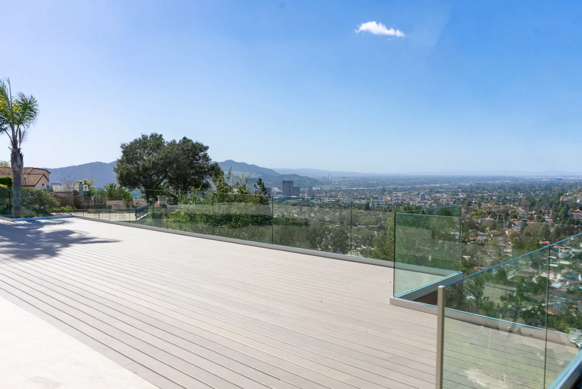 trex-canyon-overlook-glass-wall-2