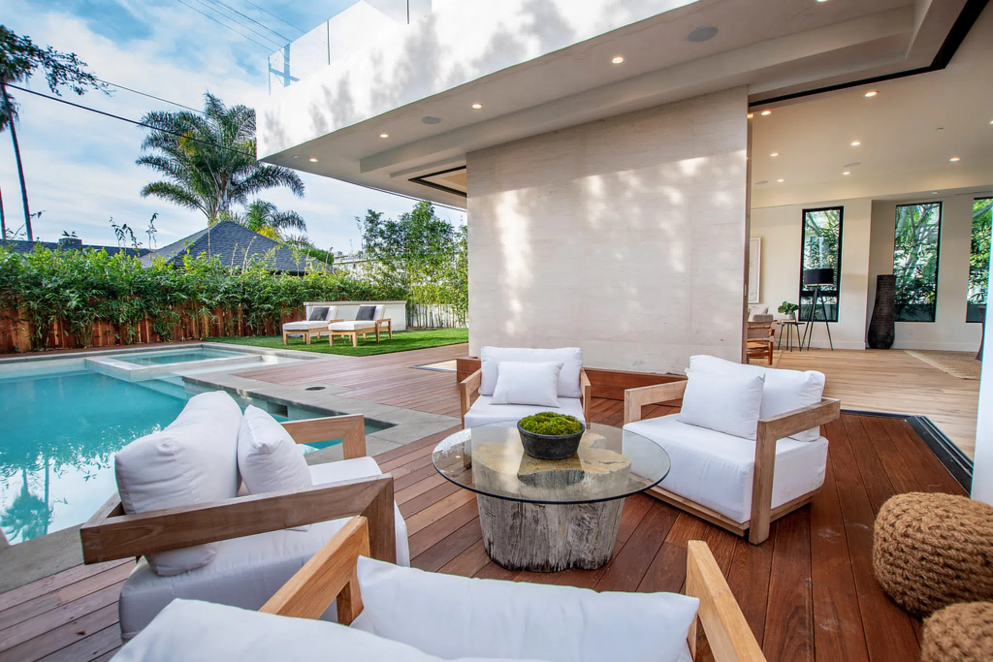 seating-area-pool-indoor-outdoor