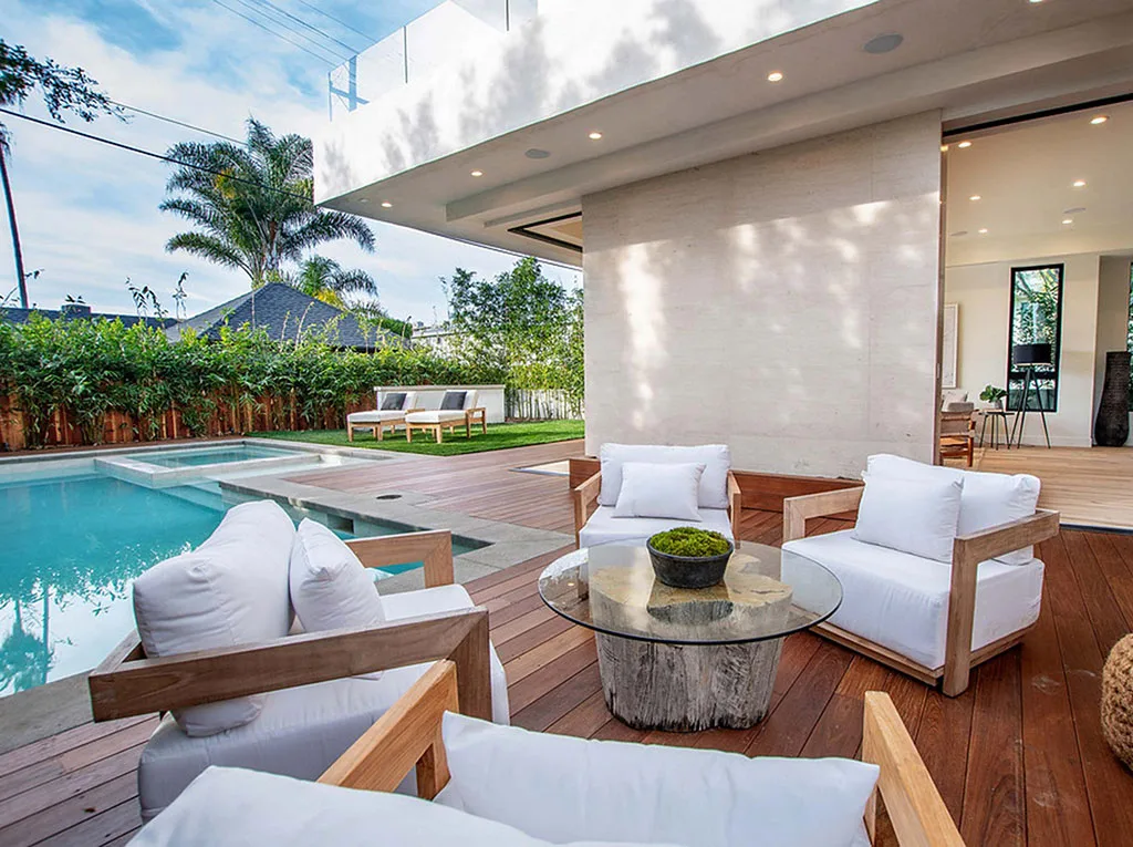 Custom deck building project by MG Construction & Decks